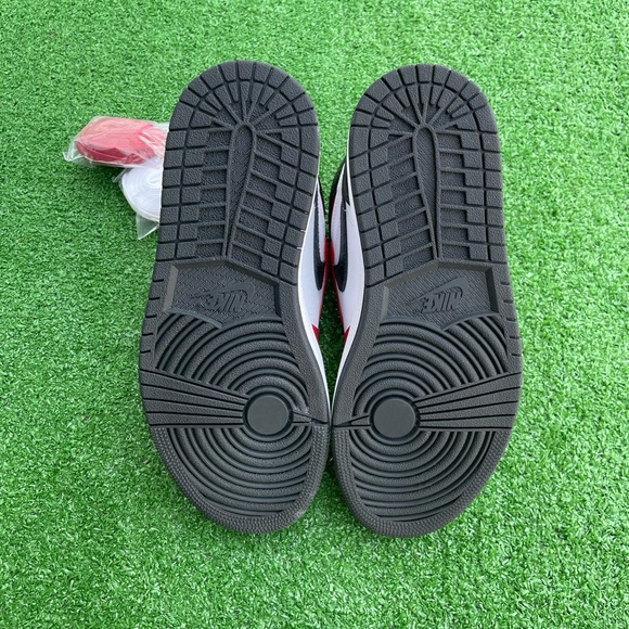 -Edm- 🍄*NEW* Women’s Air Jordan 1 ‘Satin Snake Chicago’ - Picture 6 of 13